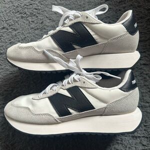 New Balance 237 Sea Salt/Black women’s size 7